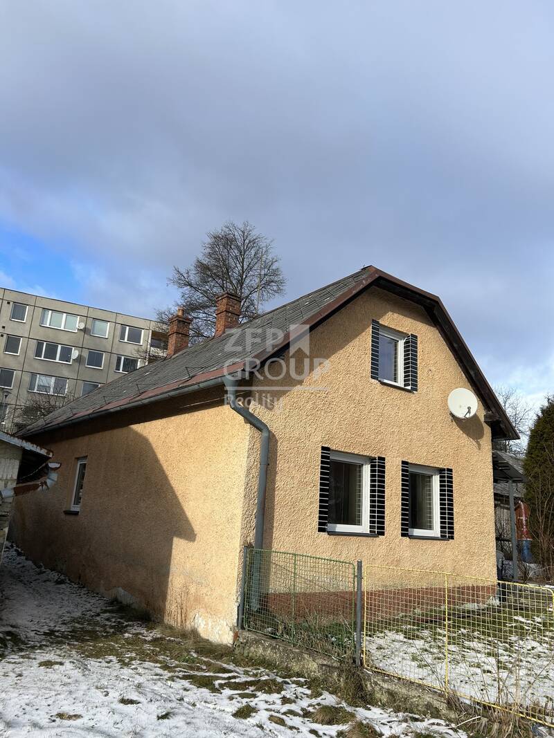 Prodej RD 4+1 o rozloze 97 m2 s pozemkem 321 m2, obec Huzová, okres Olomouc