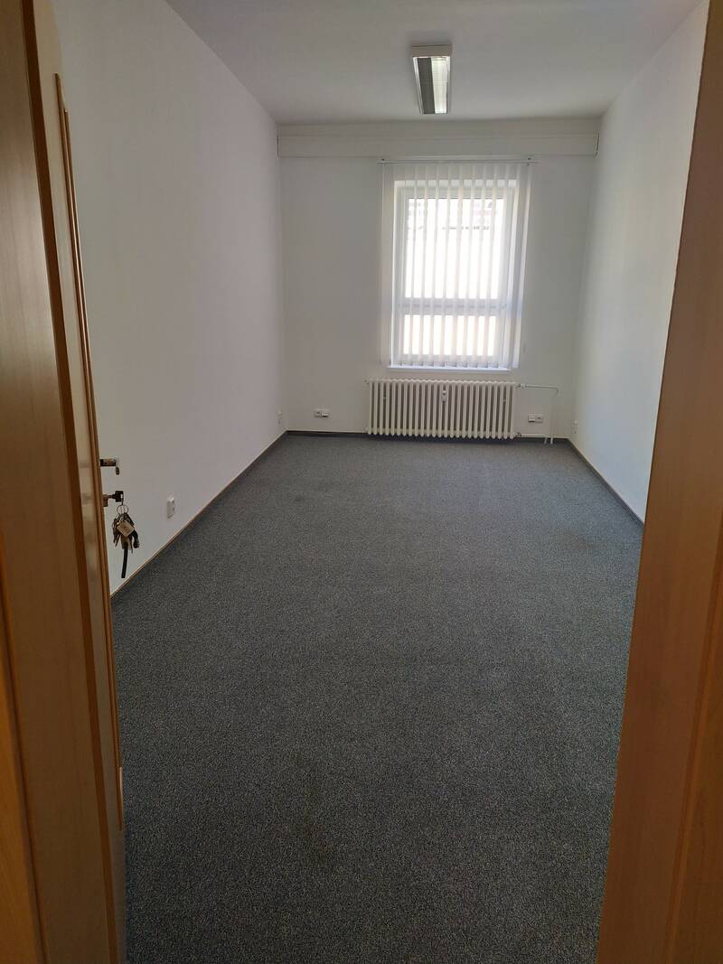 Podnájem kanceláře o rozloze 19 m2, ulice Národních hrdinů, Břeclav