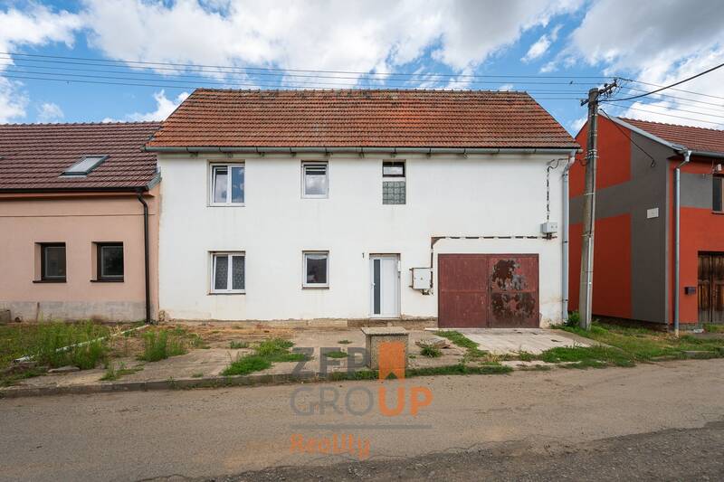 Prodej RD Hoštice 168 m², 2 bytové jednotky - skvělá investice