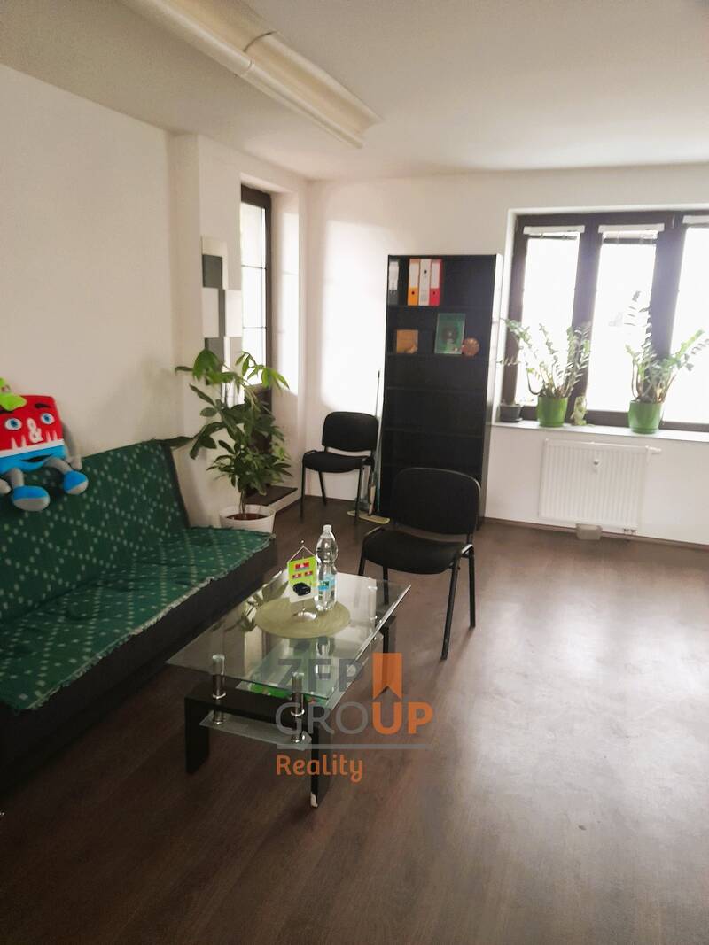 Pronájem kanceláře o rozloze 30 m2, ulice Žitavského - Patium Zbraslav, Praha - Zbraslav