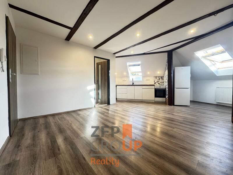 Pronájem bytu 1+kk o rozloze 42 m², ulice Frýdlantská, Nové Město pod Smrkem