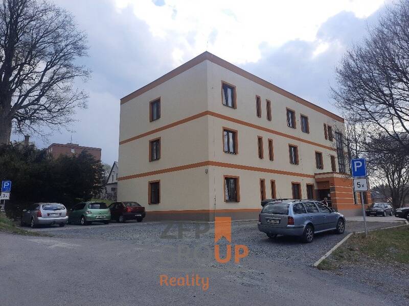 Pronájem bytu 1+kk o rozloze 30 m2, ulice Generála Svobody, Ryžoviště