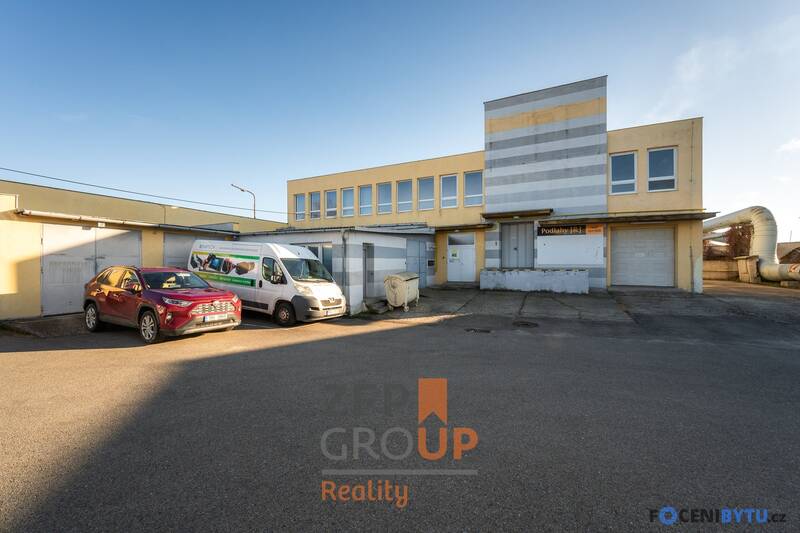 Pronájem komerčních prostorů o rozloze 600 m², ulice Velkomoravská, Hodonín