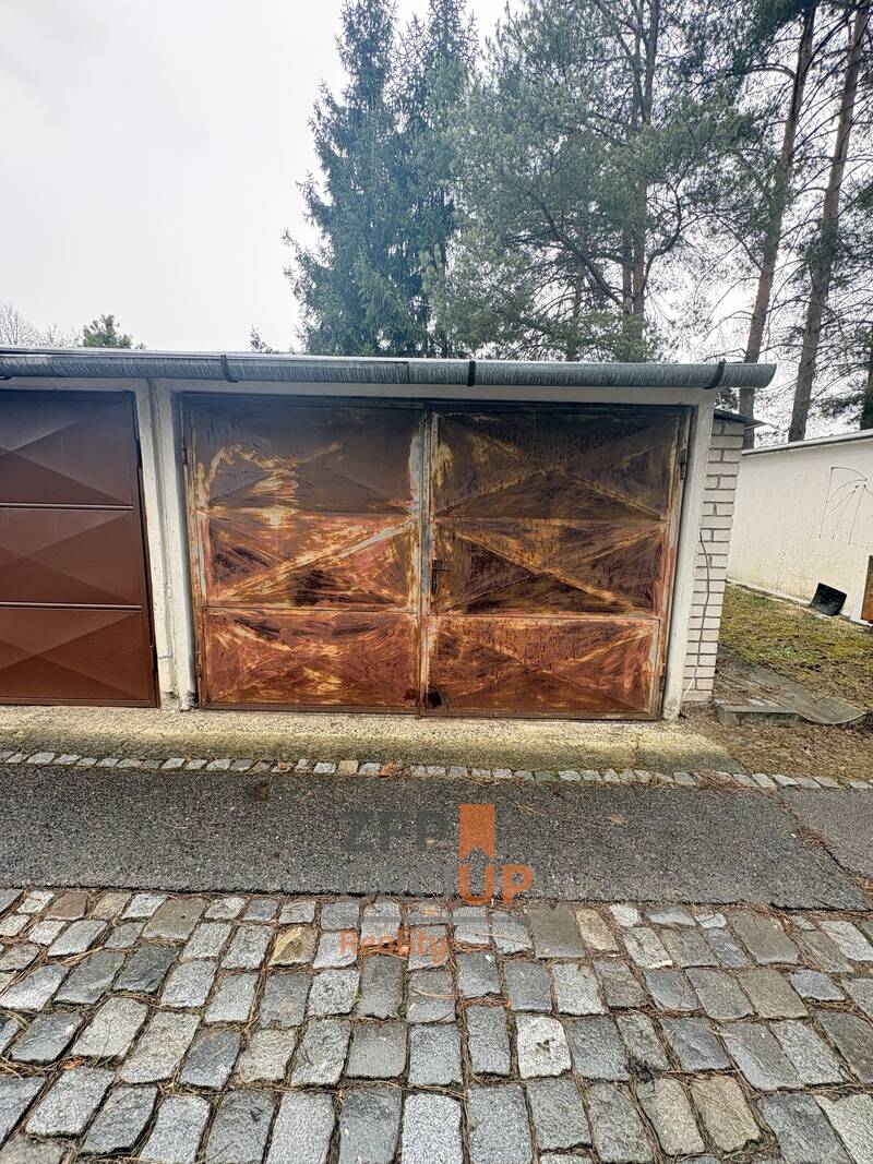 Prodej garáže o rozloze 15 m², ulice Traťová, Brno