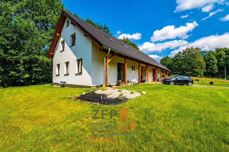 Prodej rodinného domu o rozloze 99 m² s pozemkem 4 134 m², Hejnice - Ferdinandov