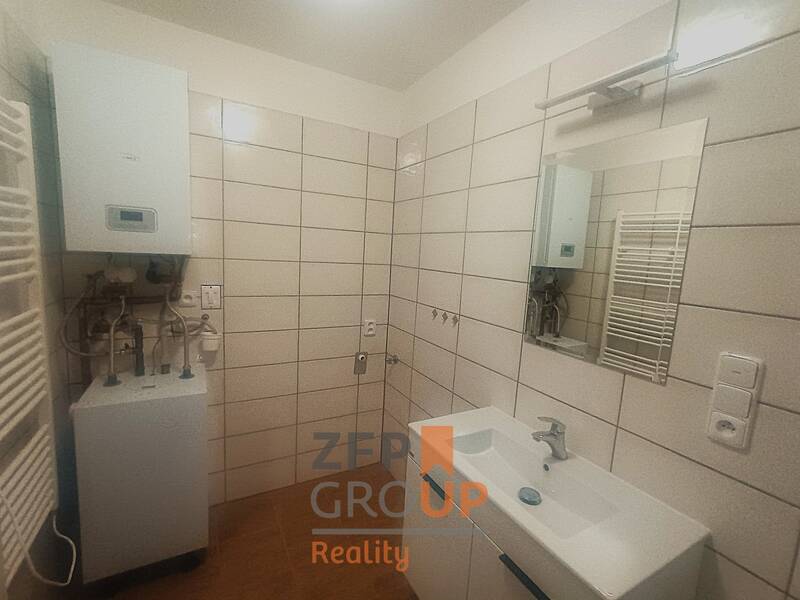 Pronájem bytu 3+kk 66 m², Trhové Dušníky