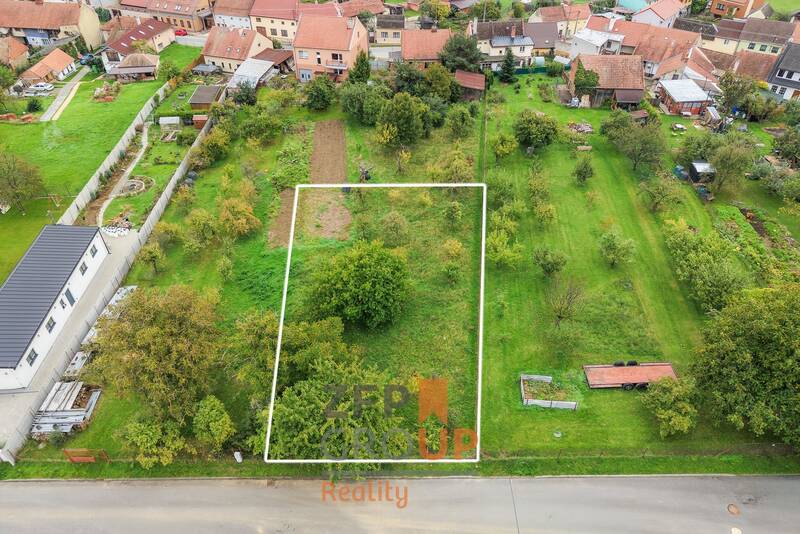 Prodej stavebního pozemku o rozloze 859 m², Pustiměř