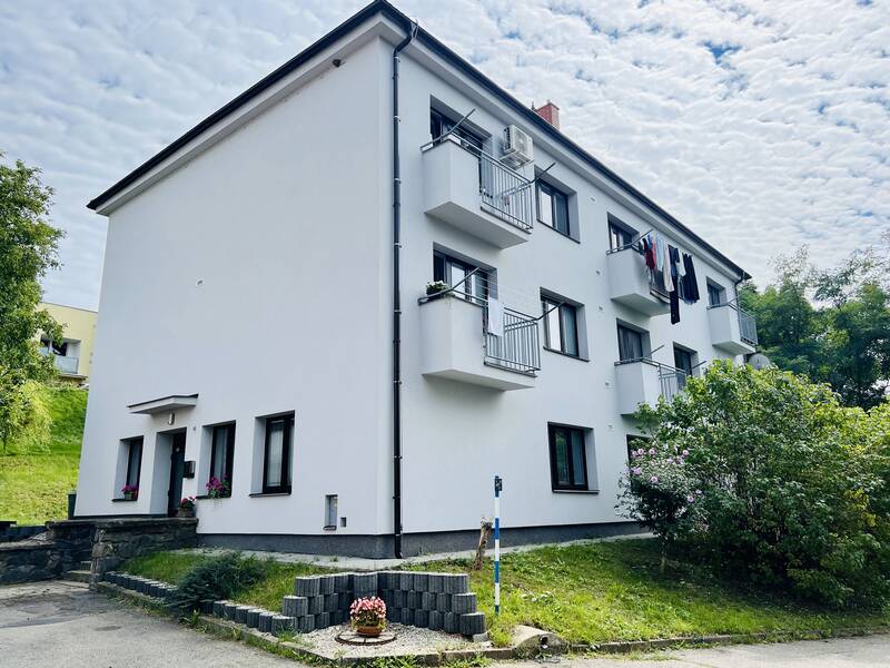 Prodej krásného bytu 3+1 o rozloze 73 m2 s balkony a sklepem, ulice Chrlická, Rebešovice
