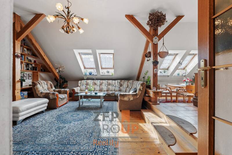 Prodej bytu 4+kk 117 m², s potenciálem půdního prostoru cca 65m², Praha - Holešovice