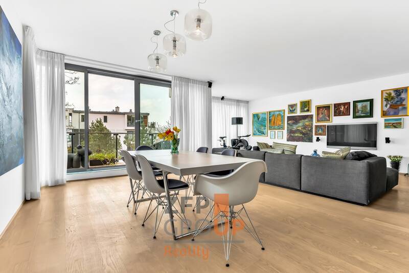 Pronájem bytu 3+kk, 156,23 m2 - mezonet, lodžie 8,19 m2 i balkon 4,27 m2 - Praha - Vinohrady