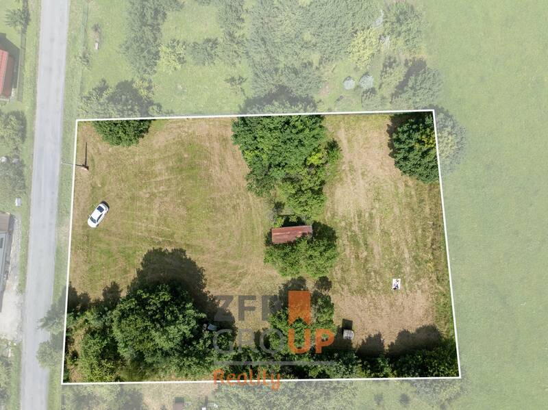 Prodej stavebního pozemku o rozloze 2 142 m², Oznice