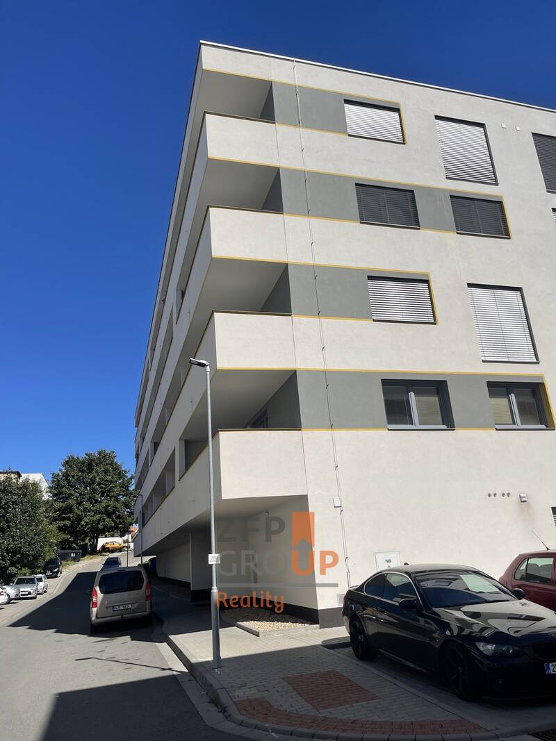 Pronájem bytu 1+kk o rozloze 37 m2, ulice Na Výsluní, Boskovice