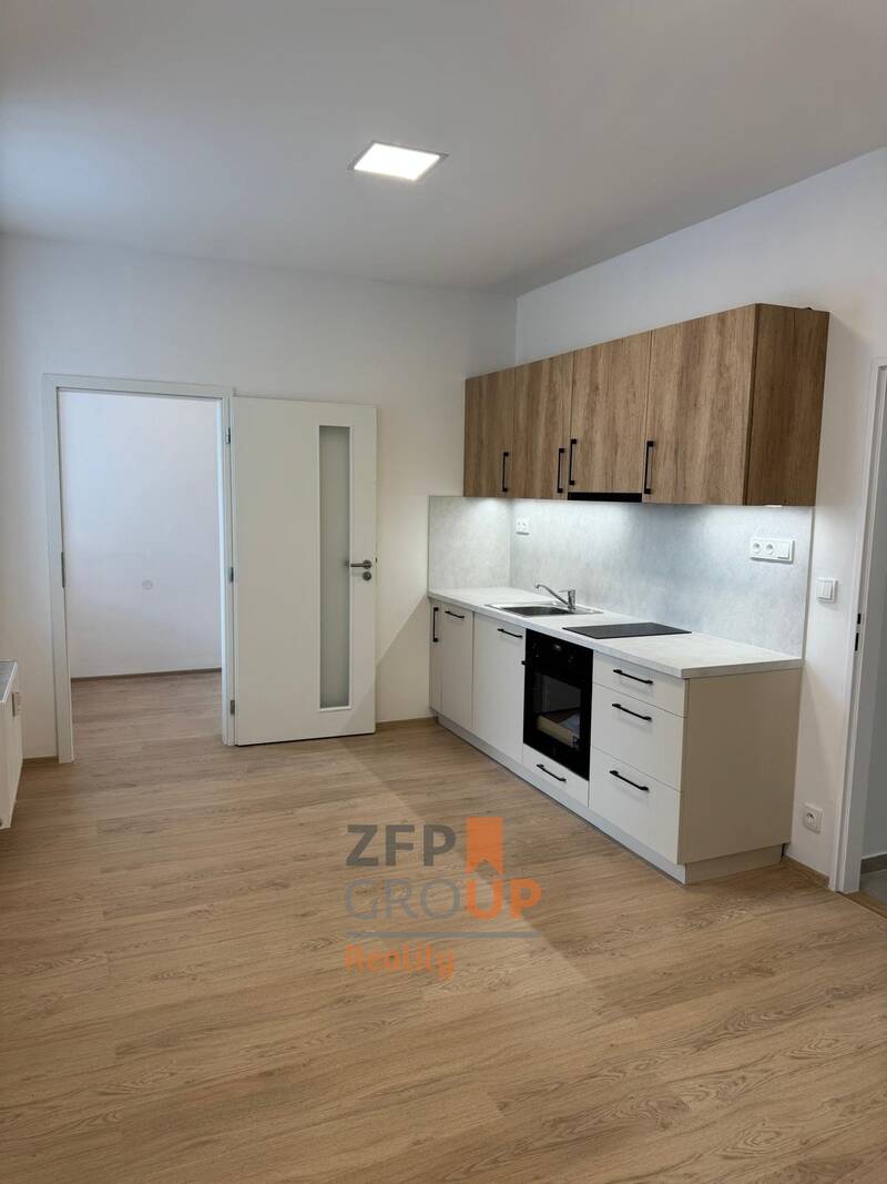 Prodej zrekonstruovaného bytu o dispozici 2+kk s rozlohou 32 m², ulice Cejl, Brno - Zábrdovice