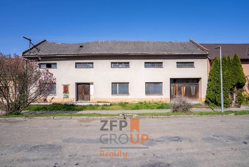 Prodej rodinného domu 252 m², Bezměrov