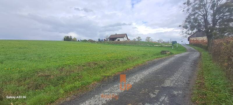 Prodej stavebního pozemku 4 261 m², Bruzovice