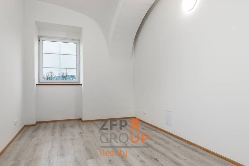 Pronájem kanceláře o rozloze 26 m², ulice K Radotínu, Praha - Zbraslav