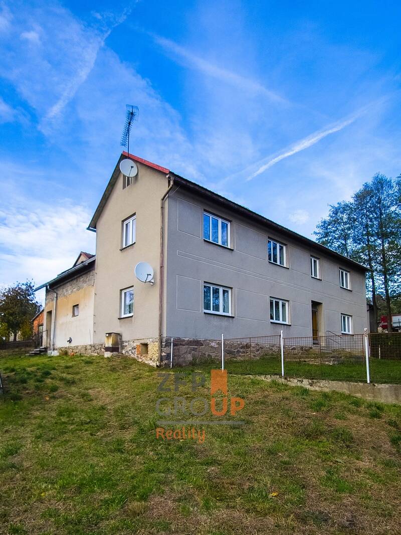 Prodej rodinného domu o rozloze 300 m2 - Kamenec u Poličky