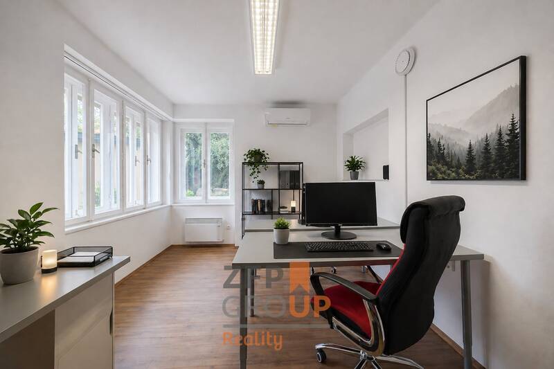 Pronájem kanceláře s plochou 12 m² v klidné vile se zahradou – Znojmo