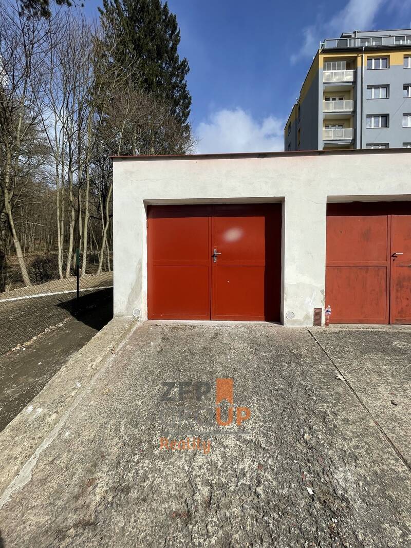 Prodej garáže o rozloze 28 m2, ulice Nad Školou, Liberec