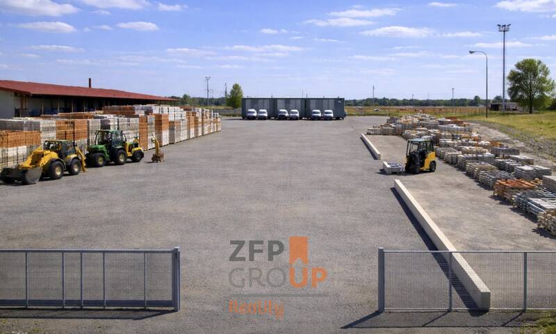 Prodej komerčního pozemku 4 000 m² se stavebním povolením pro výrobní / skladovou halu
