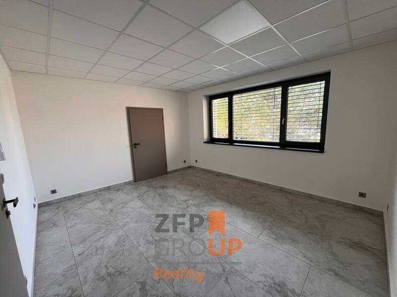 Pronájem kanceláře 20 m², ulice Hlavní, Velké Pavlovice