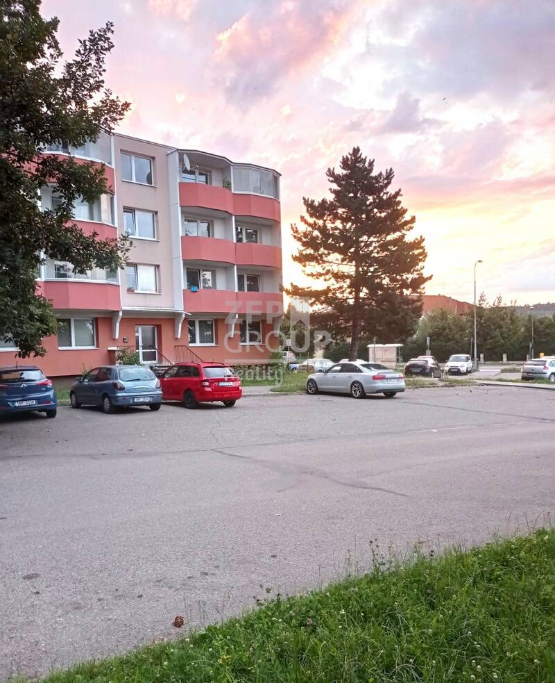 Prodej pěkného bytu 1+1 o rozloze 32 m2 s balkonem, ulice Králova, Tišnov