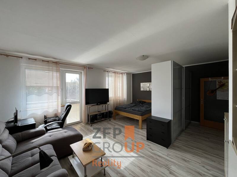 Pronájem bytu 1+1 o rozloze 46 m², ulice Slunečná, Znojmo - Přímětice