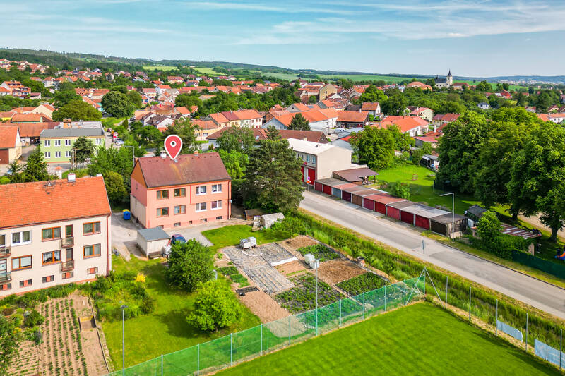 Prodej bytu 3+kk o rozloze 58 m2 se zahrádkou, garáží a sklepy, ulice Dolní, Doubravice nad Svitavou