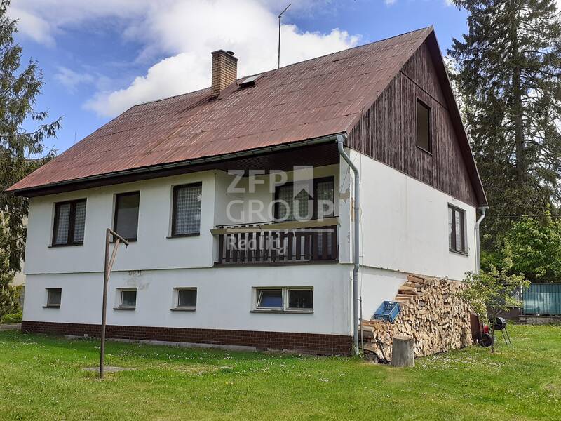 Prodej rekreačního střediska s pozemkem o rozloze 4 339 m2, obec Karlovice, okres Bruntál