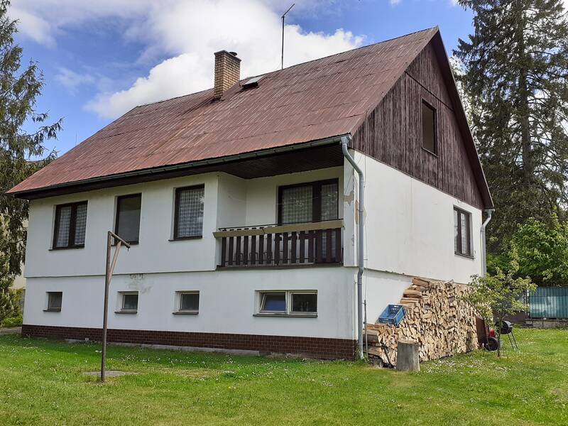 Prodej rekreačního střediska s pozemkem o rozloze 4 339 m2, obec Karlovice, okres Bruntál