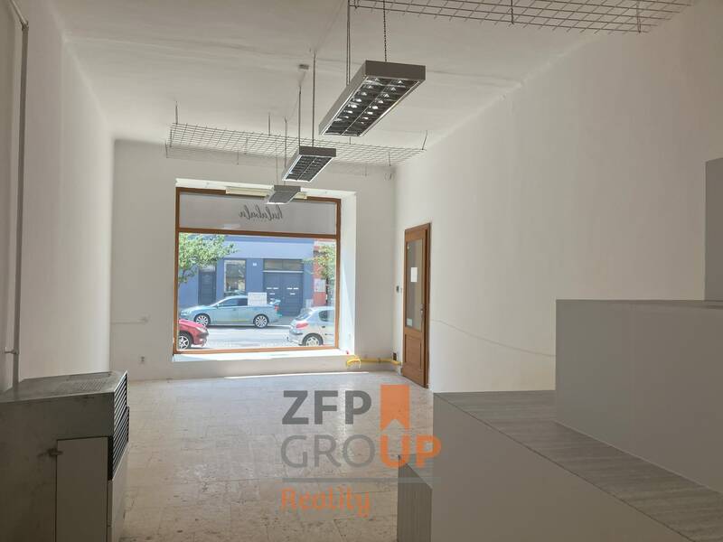 Pronájem obchodních prostor o rozloze 39 m2 - Moravské Budějovice