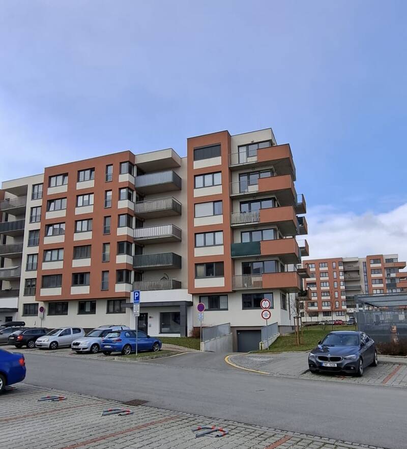 Prodej prostorného bytu 2+kk o rozloze 74 m2 s terasou 14 m2, ulice Aloise Rašína, Olomouc - Řepčín