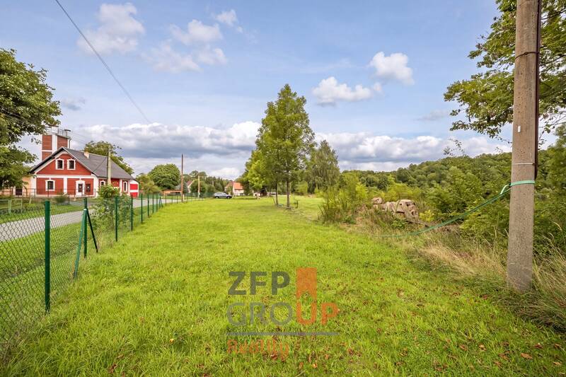 Prodej stavebního pozemku 4 693 m², Habartice