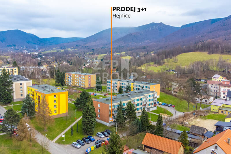 Prodej bytu 3+1 o rozloze 63 m2 s balkonem, sklepem, ulice Sídliště, Hejnice, okres Liberec