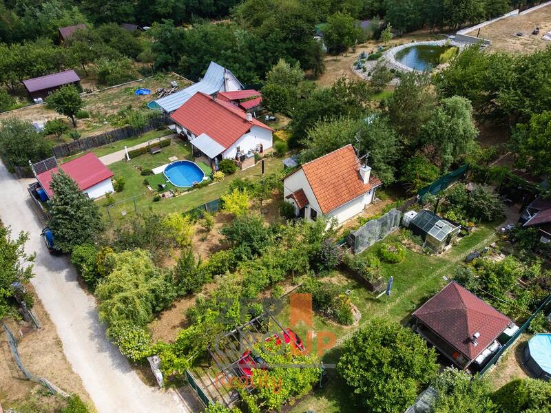 Prodej zahrady 501 m² s chatou, obec Dyje