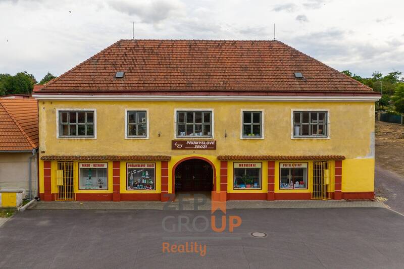 Prodej obchodního domu 470 m², pozemek 676 m², Šatov