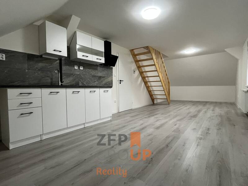 Pronájem bytu 2+kk o rozloze 60 m², ulice Dětřichovská, Frýdlant - Větrov