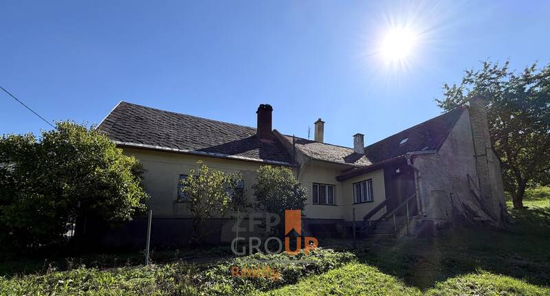 Prodej rodinného domu 4+kk s pozemkem 710 m² a velkou garáží, Radišov