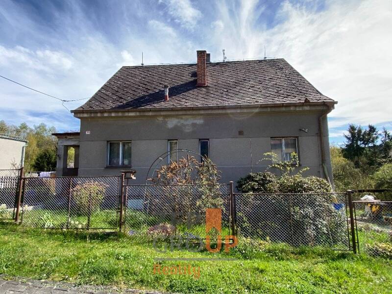 Prodej rodinného domu 210 m², Plasy
