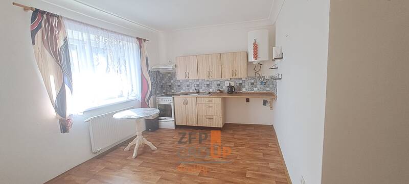 Pronájem bytu 2kk s komorou 54 m2, Moravský Beroun