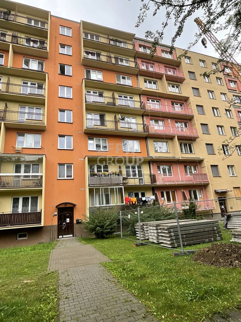 Prodej hezkého bytu 2+1 o rozloze 53 m2 s lodžií, ulice Josefa Skupy, Ostrava - Poruba