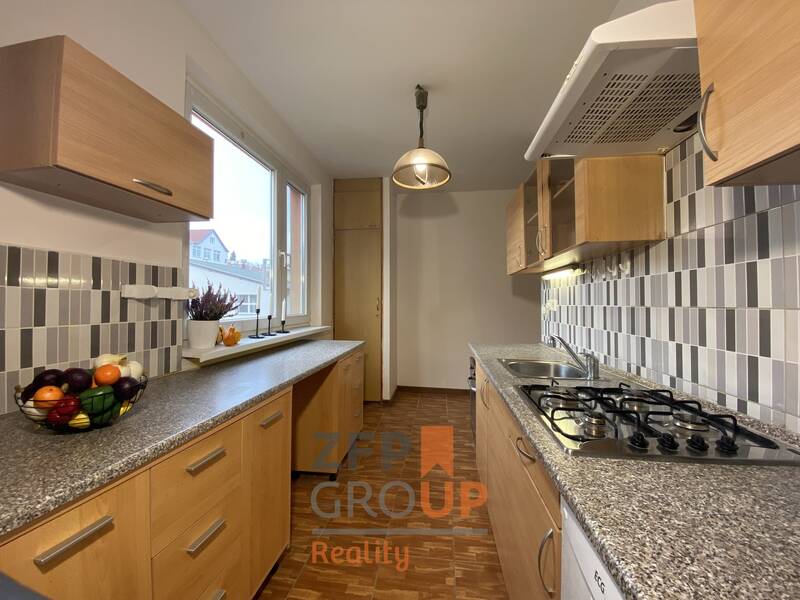 Pronájem bytu 4+1 84 m², ulice Květná, Bruntál