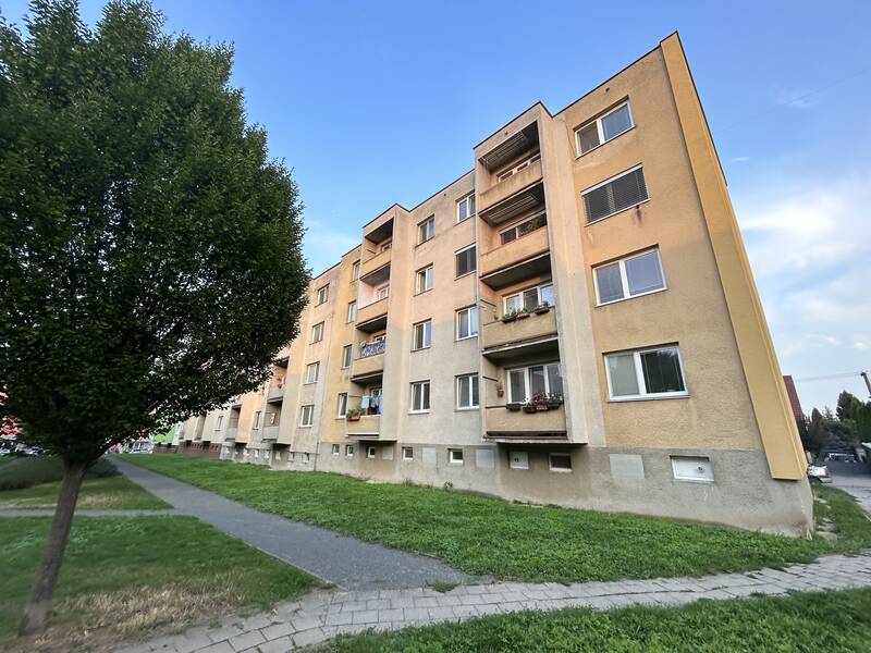 Prodej prostorného bytu 3+1 o rozloze 86 m2 s balkonem, ulice Alšova, Staré Město