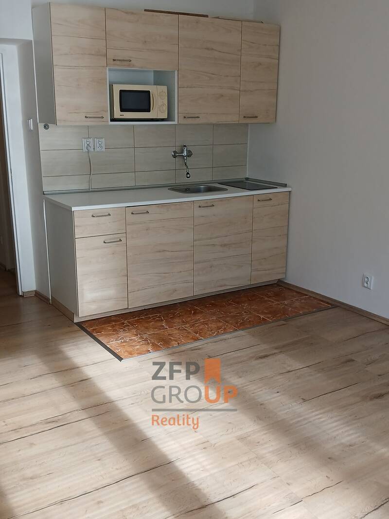 Prodej bytu 1+kk o rozloze 31 m², ulice Jeremenkova, Praha - Braník